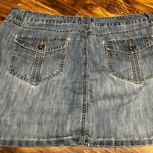 Faded Glory Blue Denim Skort - Picture 3 of 4